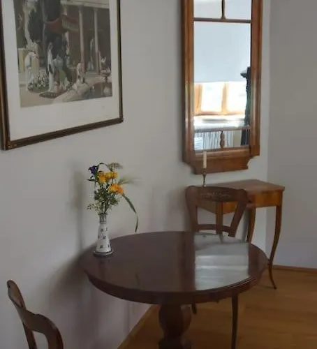 Zentrumsnahe Anno 1830 In Dresden, Ruhig Und Mit Bester öpnv-anbindung Apartment