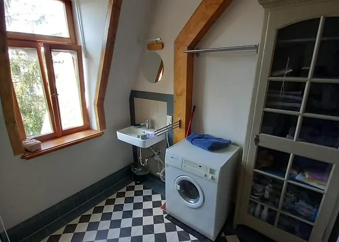 Apartment Zentrumsnahe Anno 1830 In Dresden, Ruhig Und Mit Bester öpnv-anbindung *